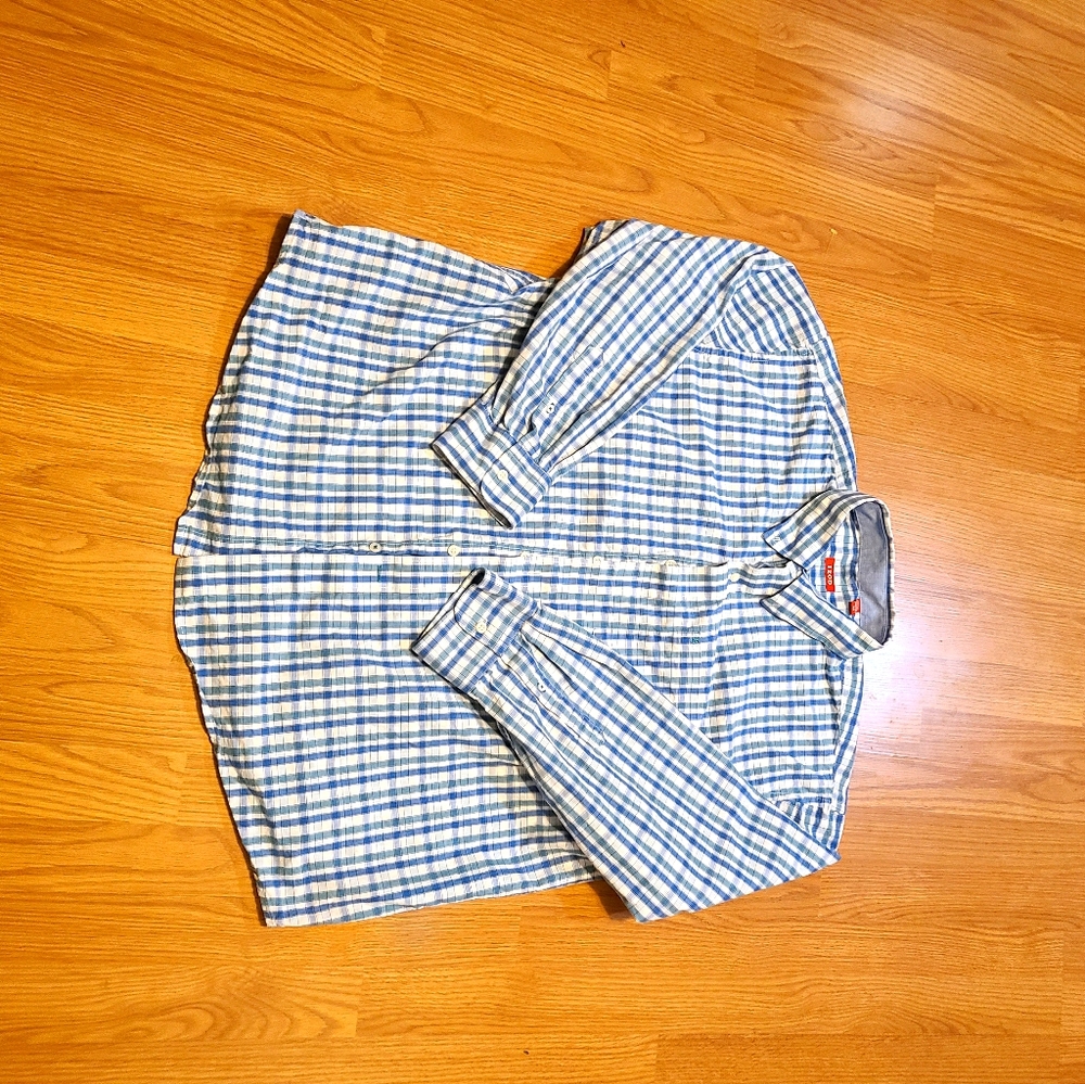 Izod button down dress shirt long sleeve
